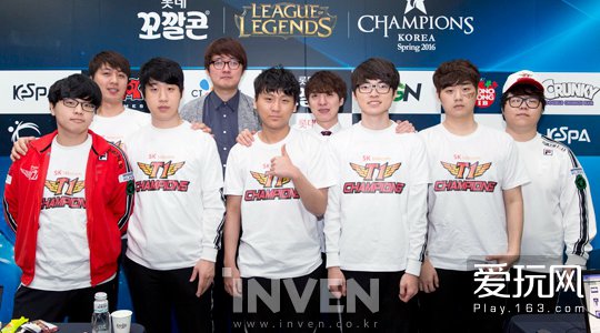 兼顾防守与 兼顾防守与