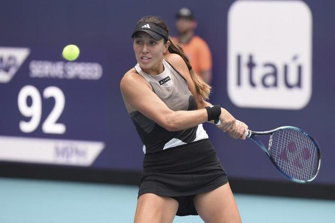 亚历山大 亚历山大