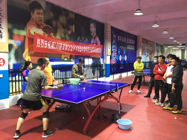 詹姆斯的敬 詹姆斯的敬