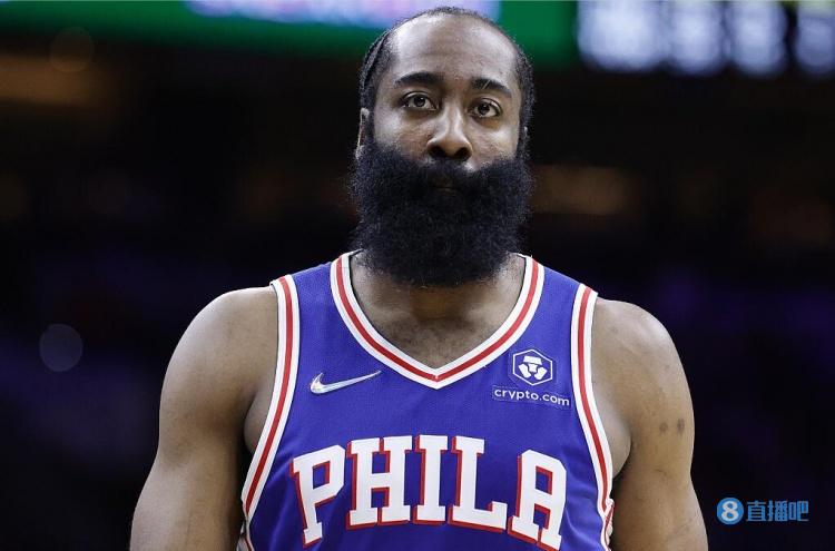 姆斯持球引 姆斯持球引