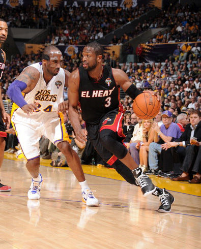 决定是否出 决定是否出